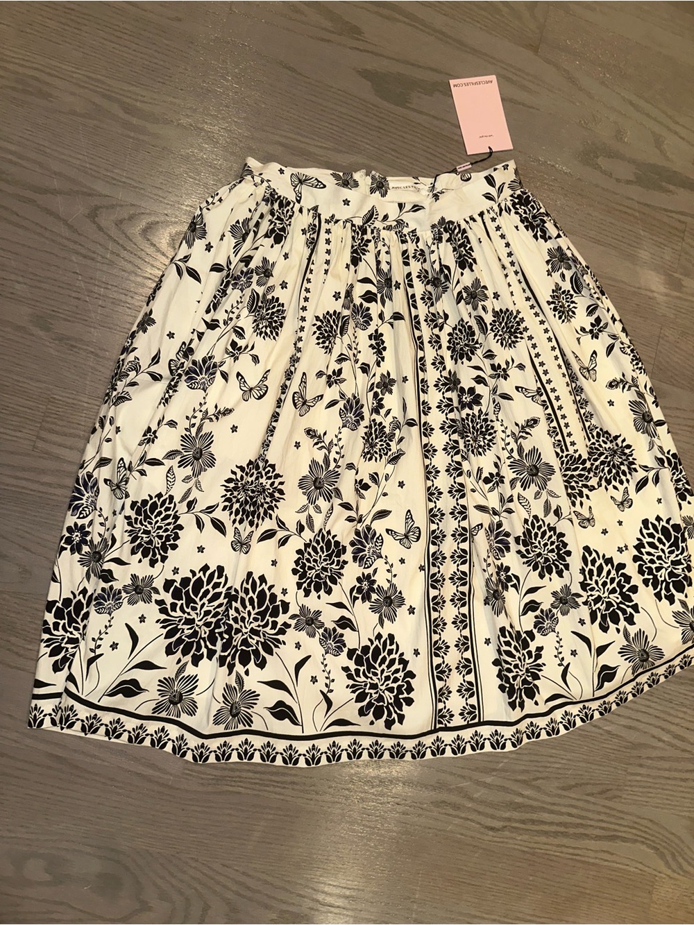 Avec Les Filles Black and White Floral Circle Skirt